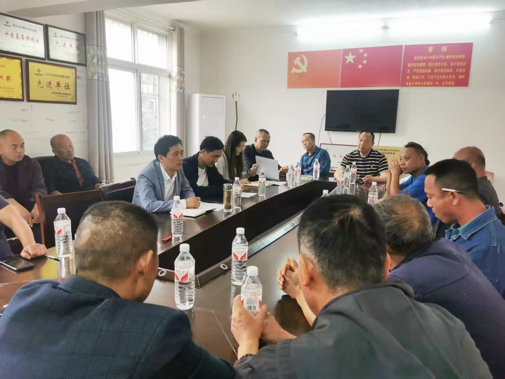 <a href="./xwzx/gzdt/202504/t20250427_700234.html">鄂城区社召开2025年农业社会化服务项目工作培训会</a>